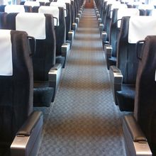 700系ひかり号のグリーン車の車内