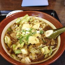 ポテトサラダとおしんこがついて、700円。