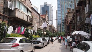 煉瓦造りの建物が歴史を感じさせる