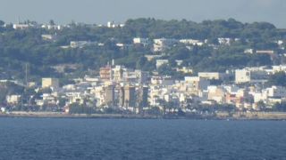 奇妙な目立つ塔♪