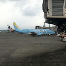 各航空会社のスポットには駐機していました　FDA  ジェット