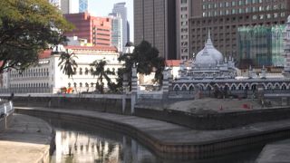 ゴンバック川と合流