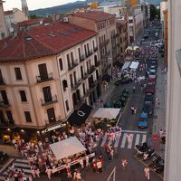 そんなに騒がしくないです。