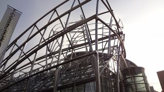 面白い造りの美術館でした。