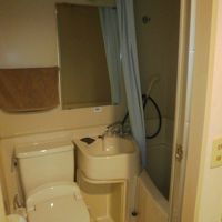 おしり洗浄器付きでした。