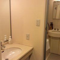 洗面所が２ヵ所。