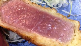 【平日ランチ】牛かつ　おか田＠ニュー新橋ビルB1F【牛ロースランチかつセット1300円】