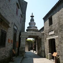 西津古渡に残る元時代の石塔（昭関石塔）