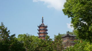 観光用に建てたテーマパークのようで興ざめします。