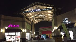 新しいモールもできました。