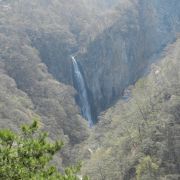 長野県内では２番目の落差を誇る名瀑です