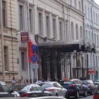 イサーク大聖堂から見える隣のブロックにあります