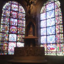 ステンドグラス