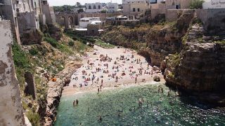 バーリから少し離れているが美しく小さなロマンを感じる街