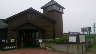 石狩浜の自然を守る施設です