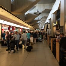 空港内