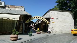 ブルー・モスクの東側にあるバザール