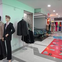 併設のショッピングモール