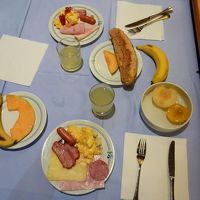 朝食も簡素です