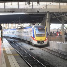 今も現役の駅舎として使われています