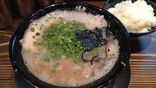 博多駅東のとんこつラーメン店