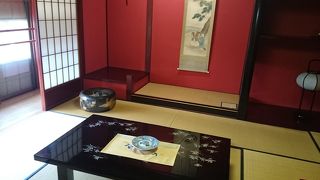 昔の茶屋とギャラリー