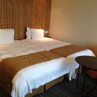 机の裏側にエキストラベットがあります。