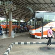 ラオス国際バスは70バーツ