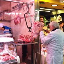 肉切りおじさん