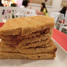 半熟卵が2つセットになってました