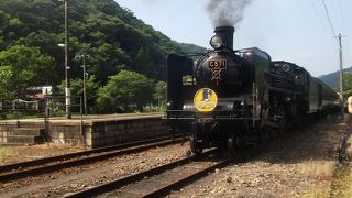 内装と煙はレトロ感あり