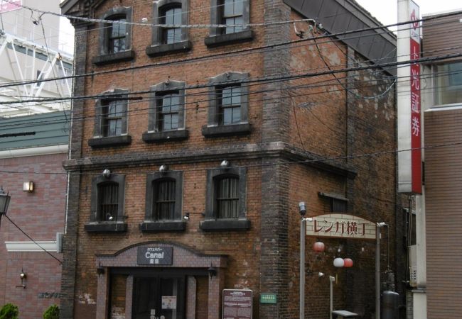 旧向井呉服店支店倉庫