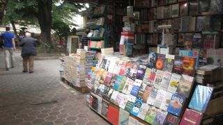 グランドバザールのそばにあります