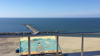 日本海を一望できる