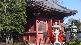 これも歴史を感じる建物