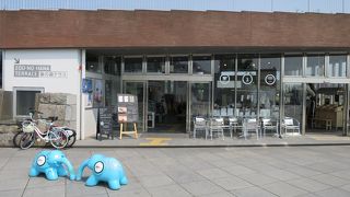 マンモス？がいるカフェ？