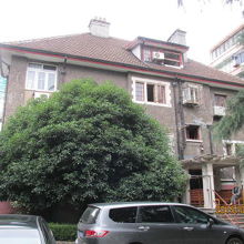 戦前の鐘淵紡績の社宅が残ってます。