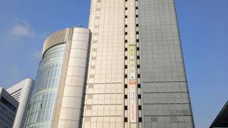 JR大阪駅に隣接した百貨店