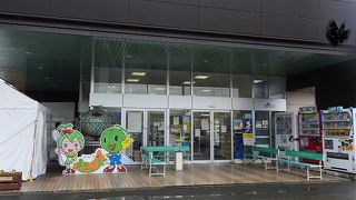 スーパーを併設した珍しい道の駅