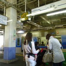 高砂駅にて、ここから京成本線と北総線は別れます