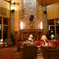 ロビーは趣があります