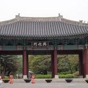 慶熙宮の門