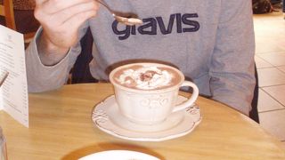 可愛い街並みの中で、ホットチョコレートでも☆