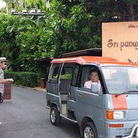 スリパンワはパンワ岬の突端にあり隣はプーケット水族館