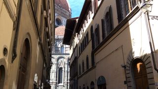 近くで見ると迫力です