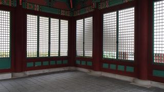慶煕宮の奥の建物