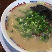 秋田では珍しいとんこつラーメンのお店です