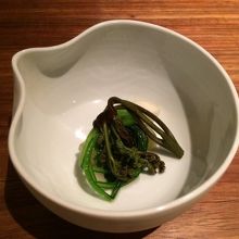 ゼンマイなどの山菜