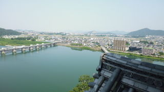 ロケーションが抜群の城