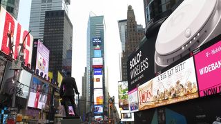 観光客だらけ…！そういう私も観光客！